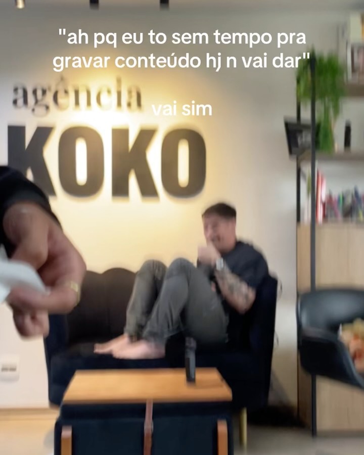 me pagou pra gravar conteúdo vai gravar conteúdo SIM

Via: @contadora.gabriela | @_lucasmooura_! @hannaharielt | @soumarcusaraujo I @euevely